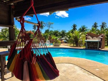Brazilian Hanging Chair (Color: Hot Stripes)
