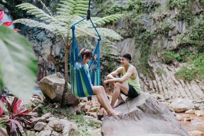 Brazilian Hanging Chair (Color: Blue and Green Stripes)